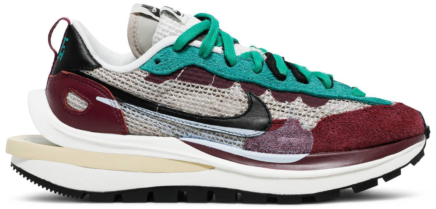 Nike Sacai x VaporWaffle SP 'Villain Red
